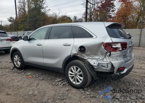 2019 Kia Sorento Lx из США, поврежденный, VIN 5XYPG4A55KG452888